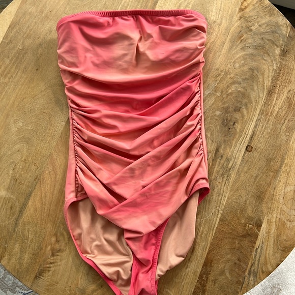 J Crew Ruched Bandeau Swimsuit Size 8 - Picture 1 of 5